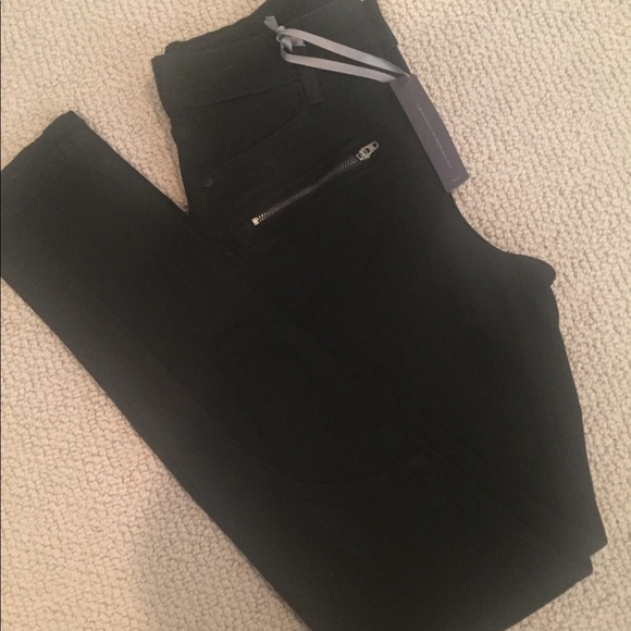 NWT NYDJ Black Super Skinny jeans. Size 2 - Picture 4 of 5